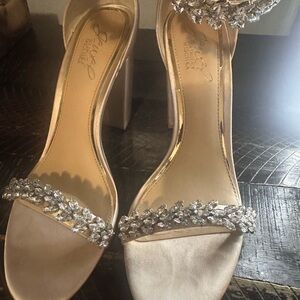 Jewel Badgley Mischka Silver Embellished Heels